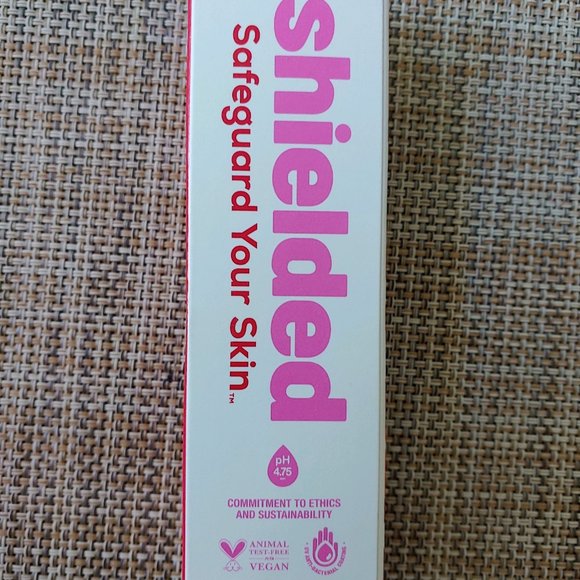 COPY - Shielded Face the Day Purifying Mist - Picture 1 of 3